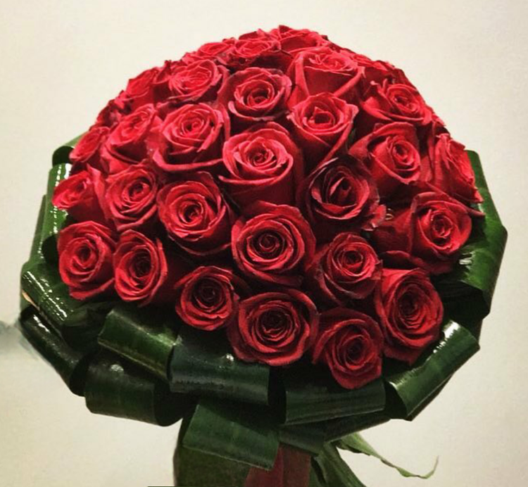دسته گل رز هلندی قرمز ۳۵ شاخه